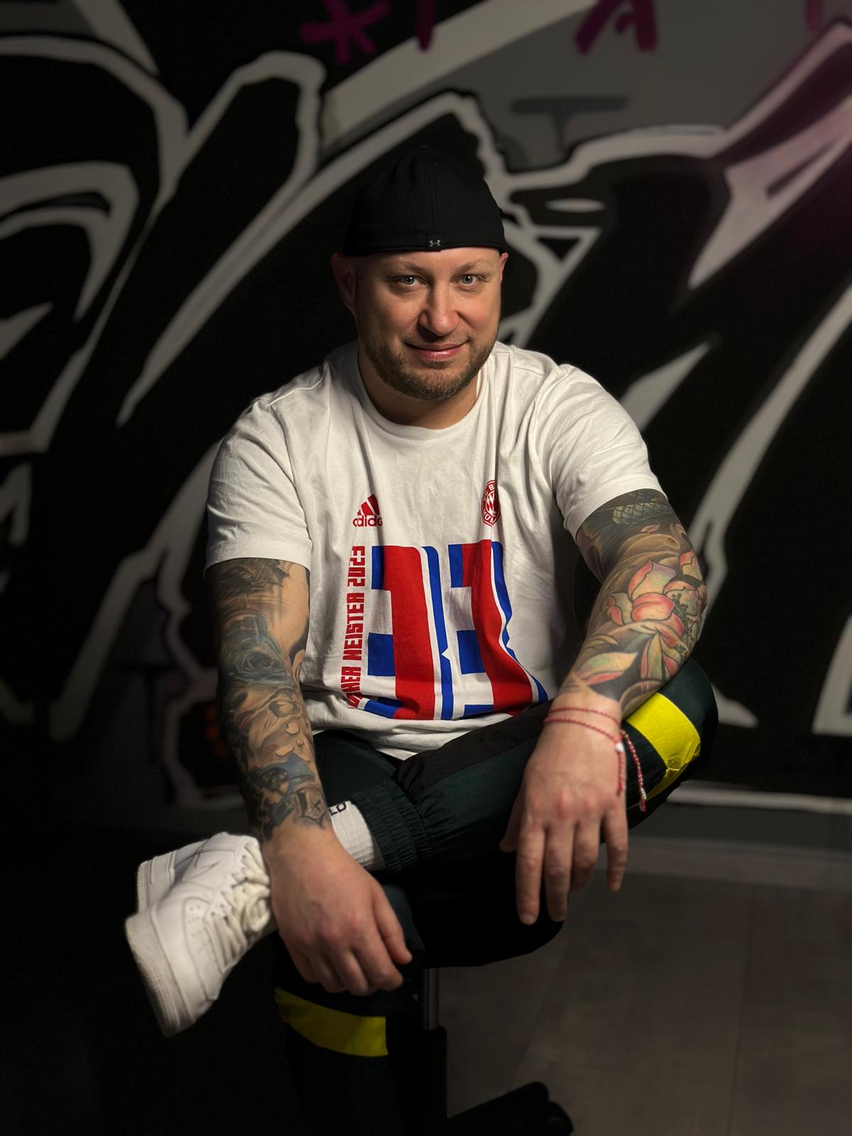 Artist Yova